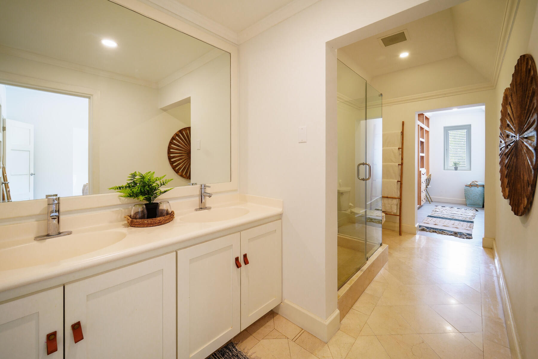 Bathroom Suite 3